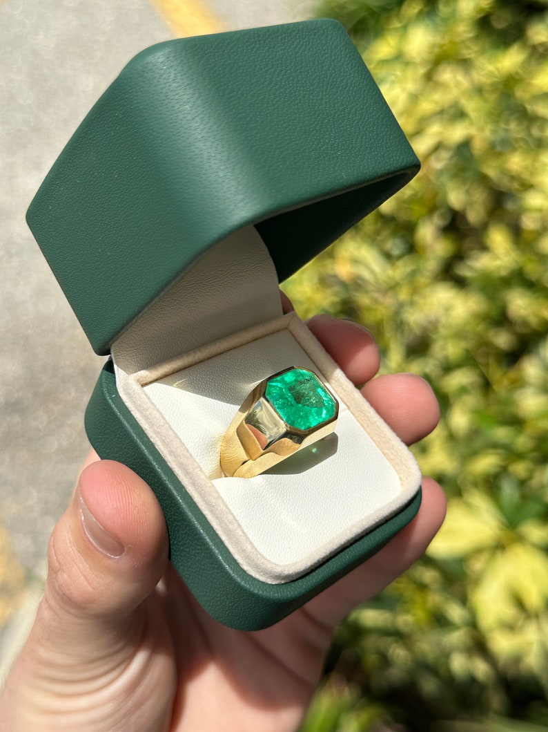 6.55 Carats Bezel Set Gypsy Emerald Solitaire Signet Ring 18K - JR Colombian Emeralds