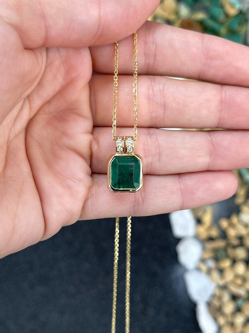 Brilliantly Crafted 18K Necklace with Dark Green Emerald and Diamond Pave Setting, 5.70 Carats in Total
