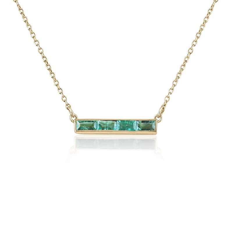  Stationary Cable Chain Baguette Cut Emerald Necklace