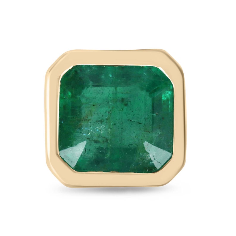 Emerald Solitaire Gold Pendant Necklace