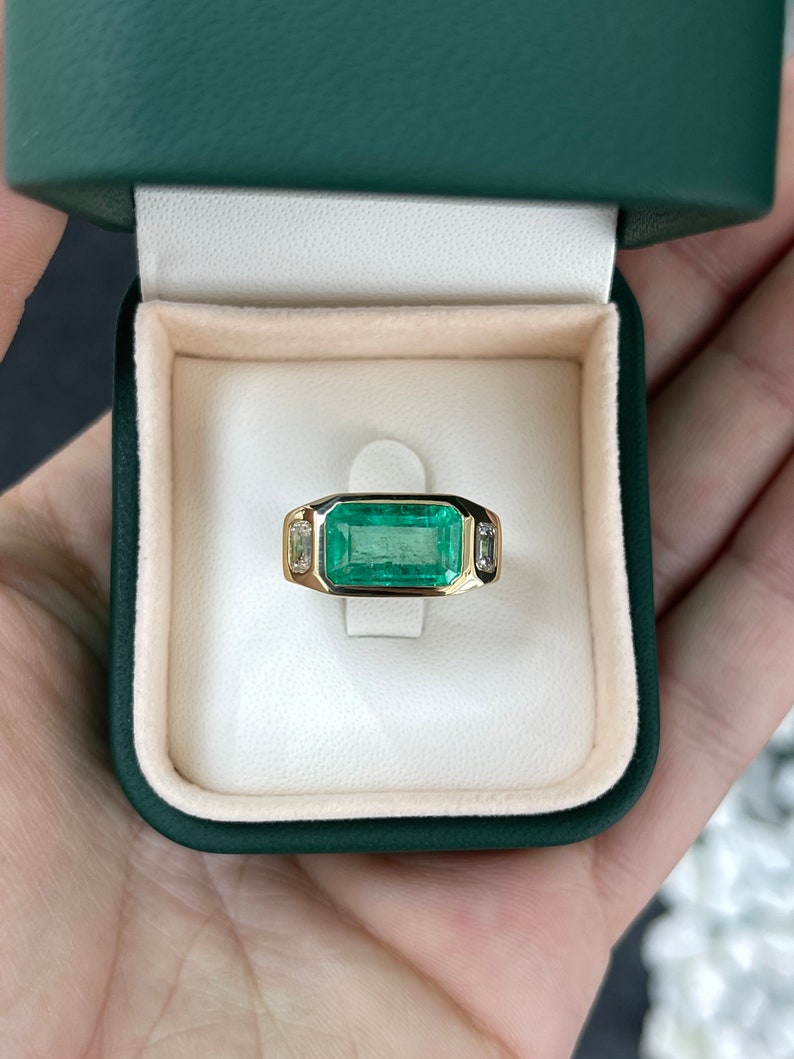 Colombian Emerald Unisex Gold Ring