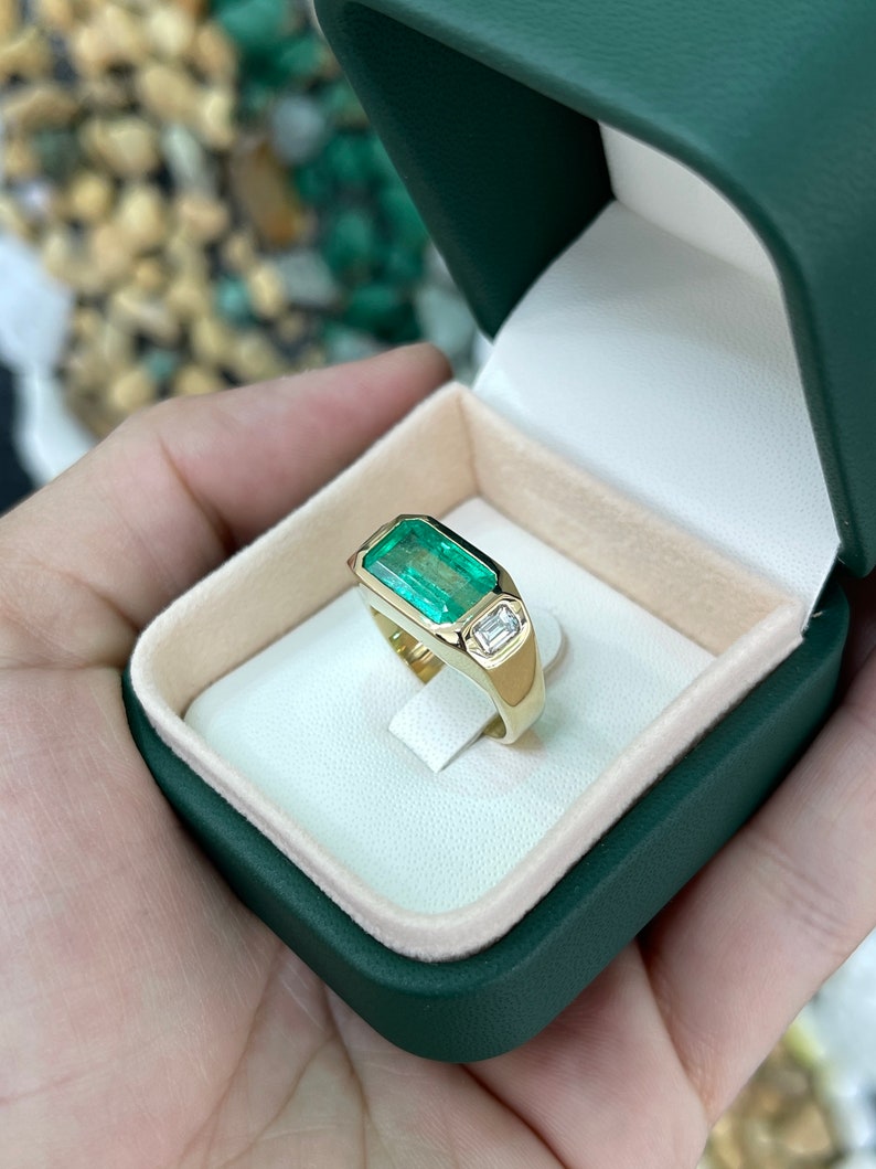 4.27tcw 18K Gold East to West Emerald Cut & Diamond Gypsy Unisex 3 Stone Ring - JR Colombian Emeralds