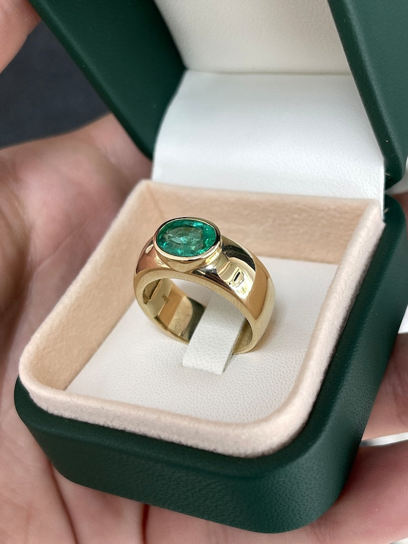 1.80ct 14K 585 Gold 8mm Natural Medium Green Oval Cut Unisex Solitaire Emerald Men's Ring - JR Colombian Emeralds