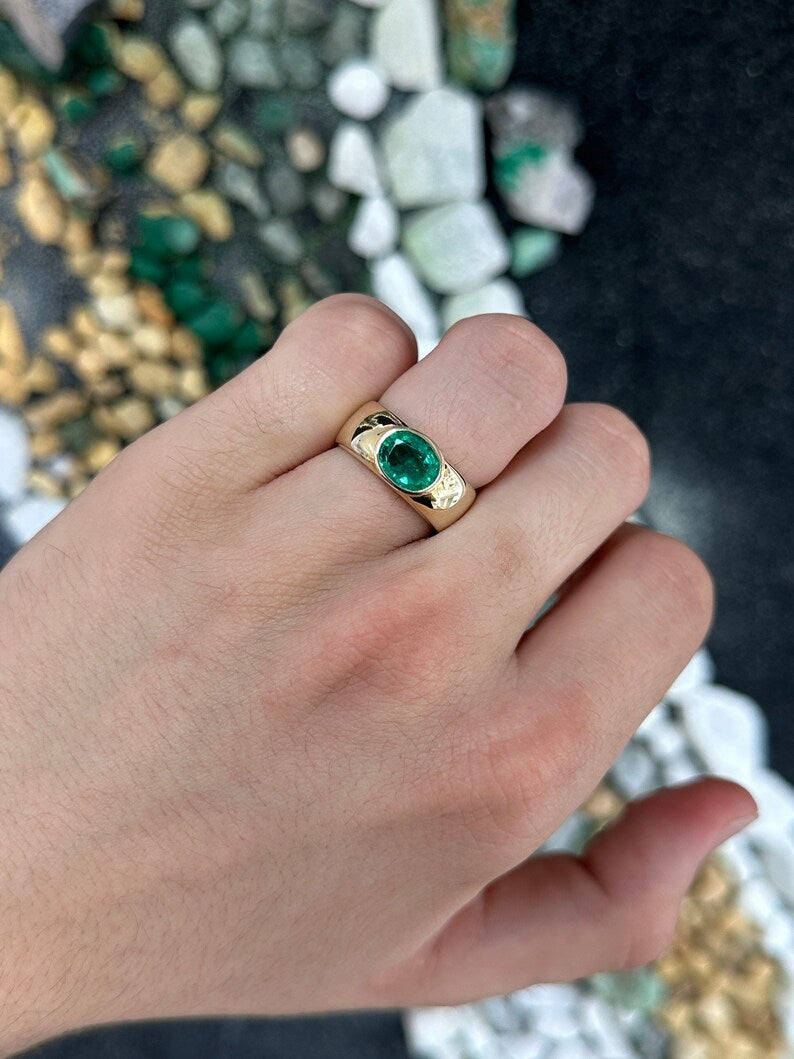 Gold Unisex Pinky Medium Green Emerald Ring