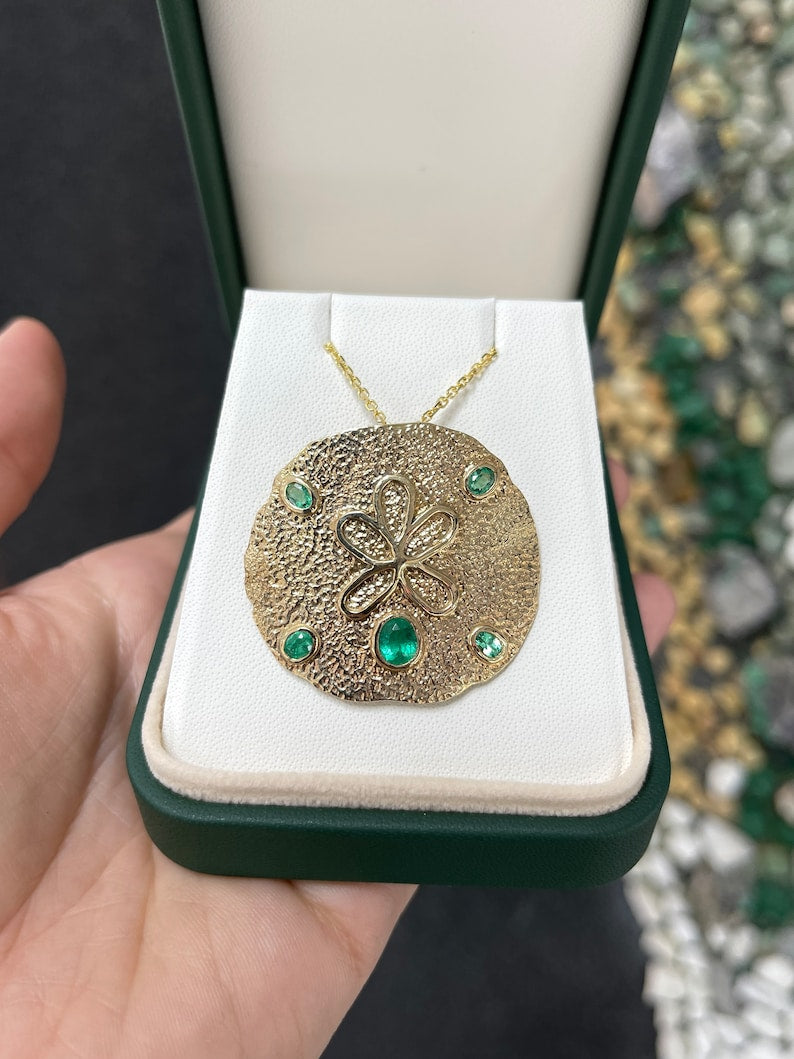 Ocean Emerald Pendant Gift