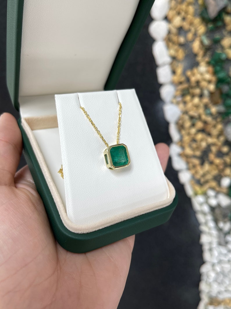 4.40ct 14K Gold Natural Asscher Cut Medium Dark Green Emerald Solitaire Gold Pendant Necklace - JR Colombian Emeralds