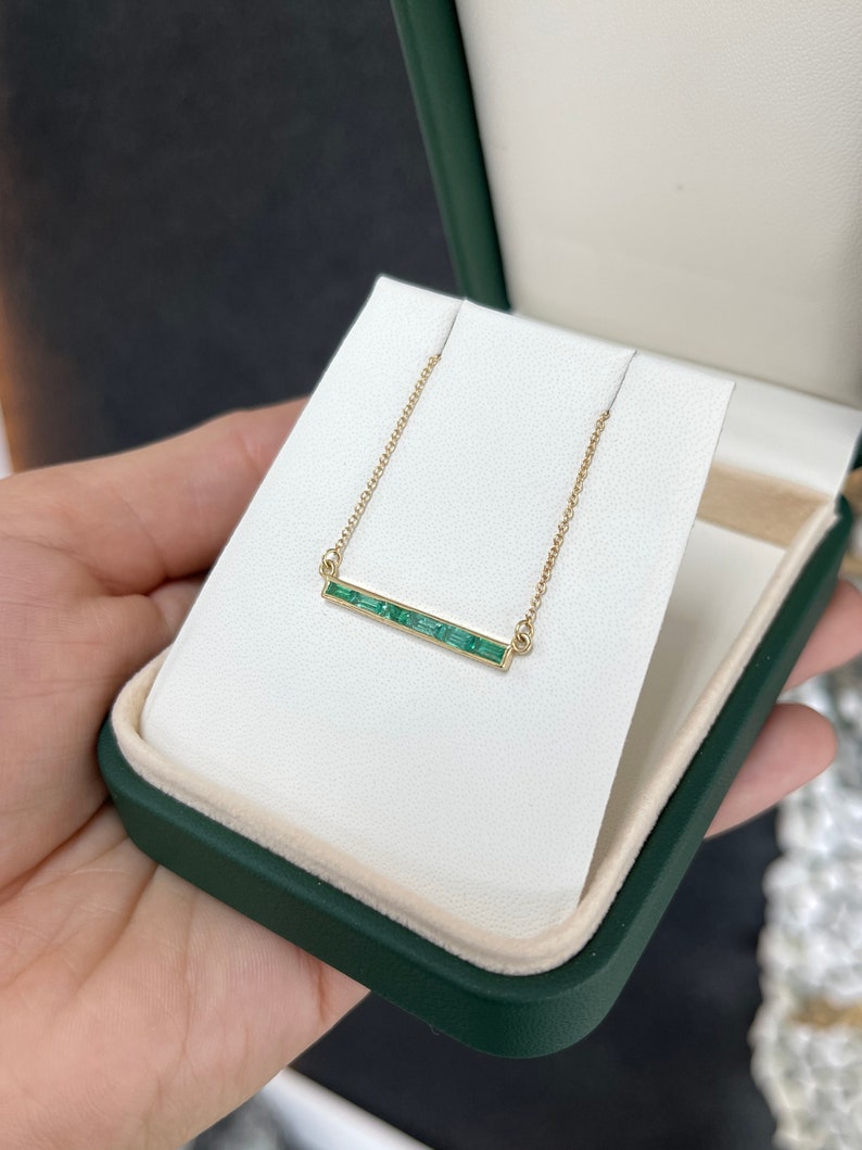 0.90tcw 14K Medium Green East to West Stationary Cable Chain Baguette Cut Emerald Necklace