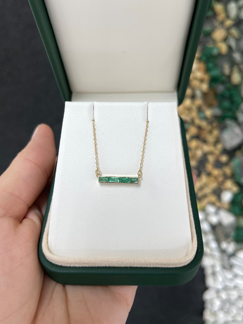 0.60tcw 14K Medium Green East to West Necklace