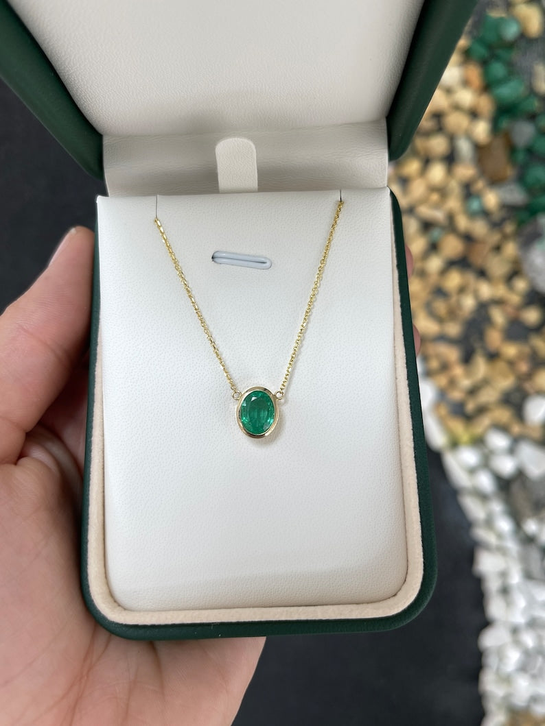 1.80ct 14K Gold Vertically Set Oval Cut Vivid Medium Green Necklace