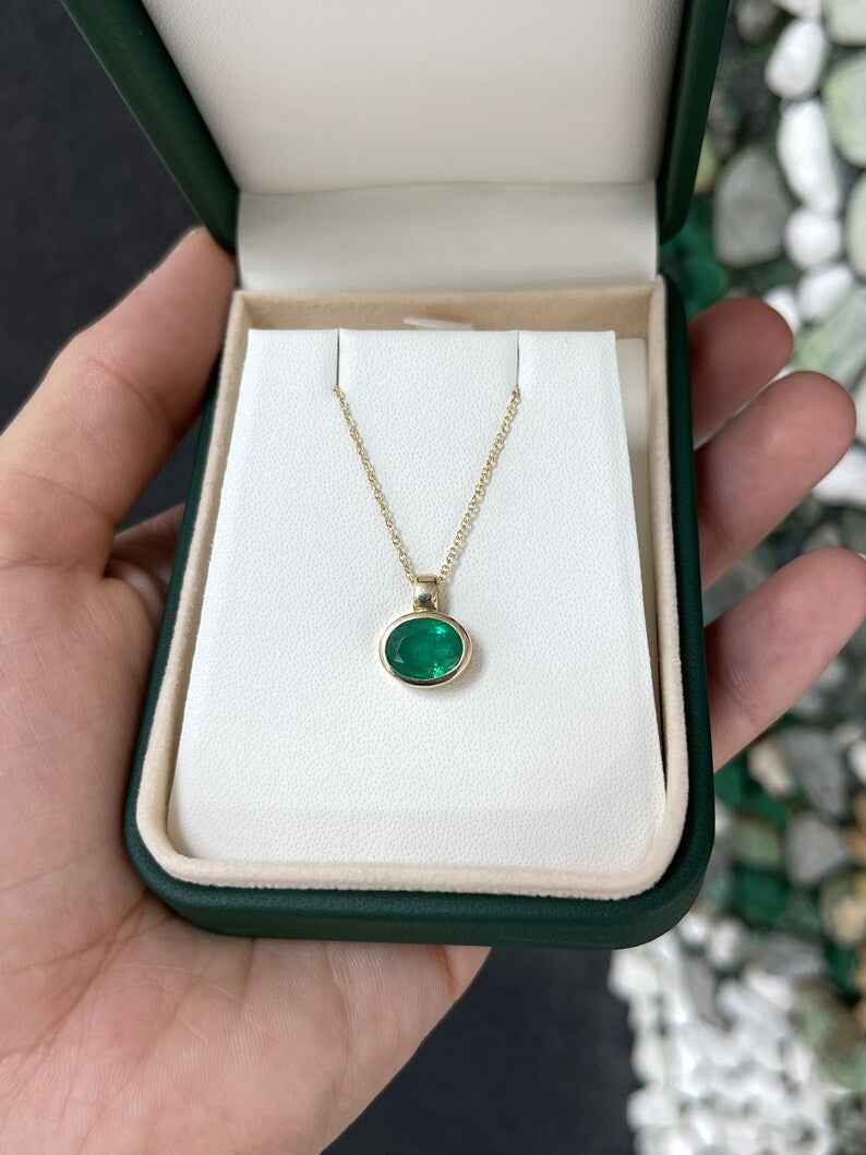 1.14ct 14K Gold Rich Dark Green Oval Cut Solitaire Pendant Necklace