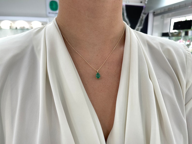 2.0ct 585 Gold Medium Dark Green Natural Pear Cut Emerald 4 Prong Solitaire Pendant Necklace