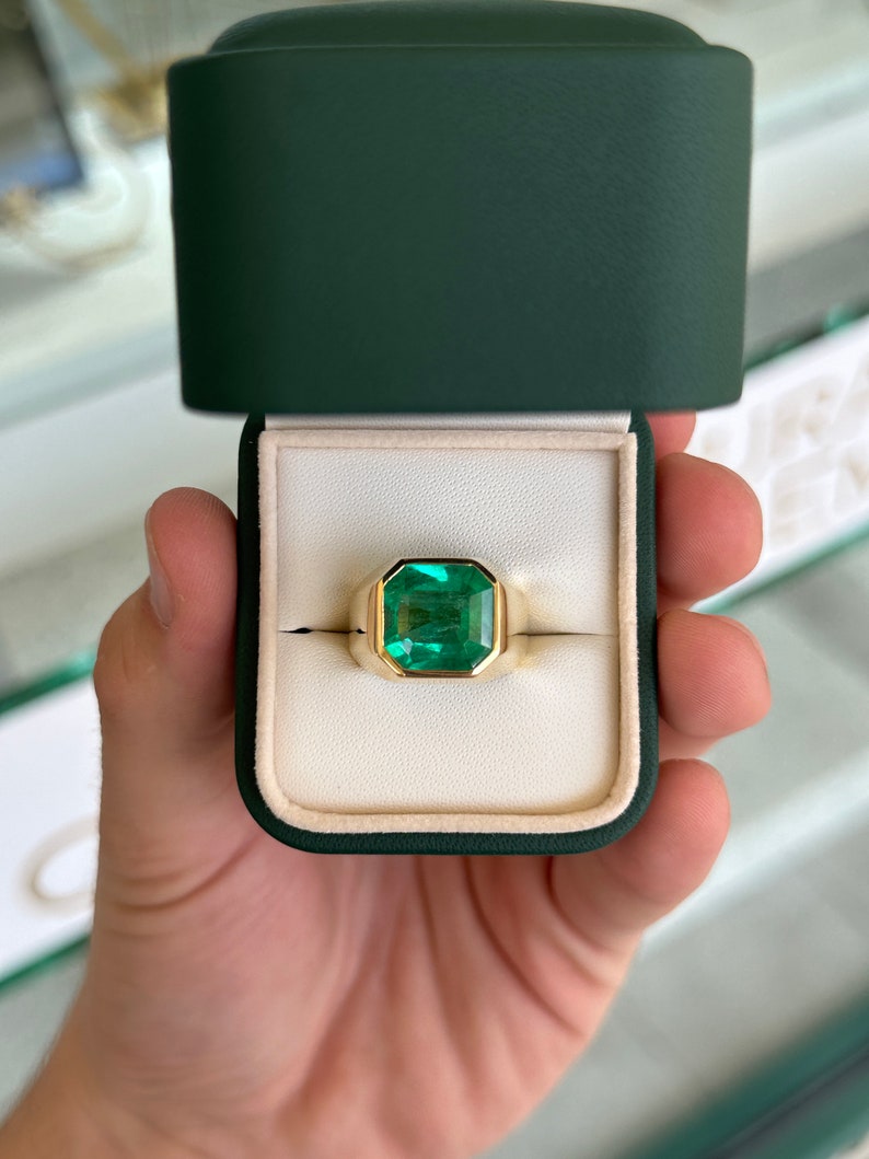 6.55 Carats Bezel Set Gypsy Emerald Solitaire Signet Ring 18K - JR Colombian Emeralds