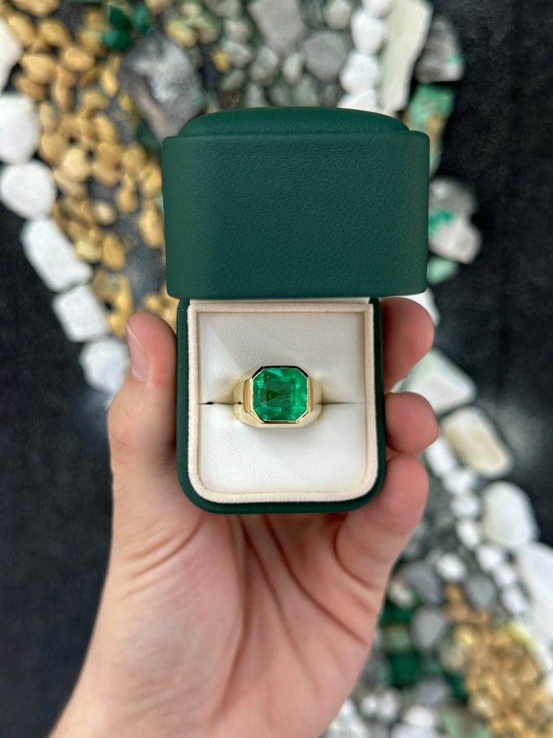 6.55 Carats Bezel Set Gypsy Emerald Solitaire Signet Ring 18K - JR Colombian Emeralds