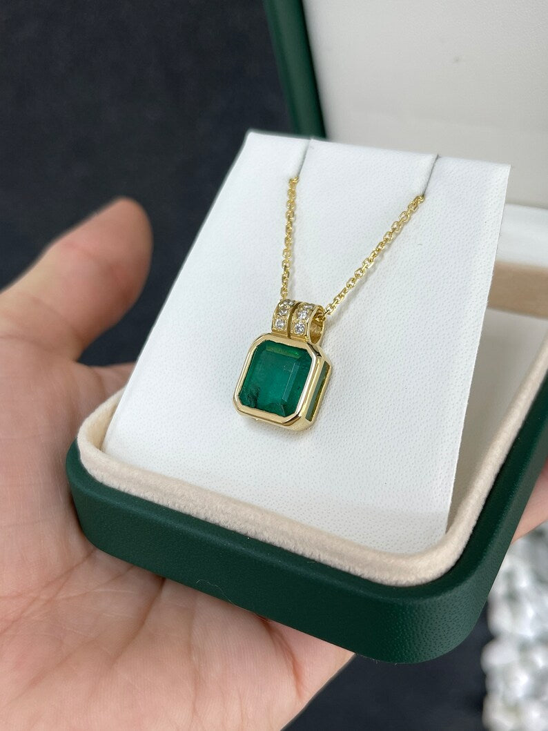 5.70tcw 18K Dark Forest Green Emerald Bezel Set & Brilliant Round Cut Diamond Pave Set Pendant Necklace - JR Colombian Emeralds