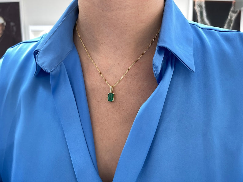 3.0tcw 18K Gold Fine Quality Emerald & Diamond W Accent 6 Prong Necklace - JR Colombian Emeralds