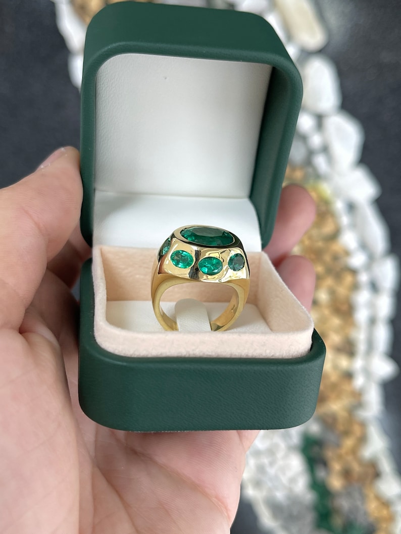8.50tcw 18K Gold Oval Cut Natural Multi-Emerald Statement 9 Stone Ring