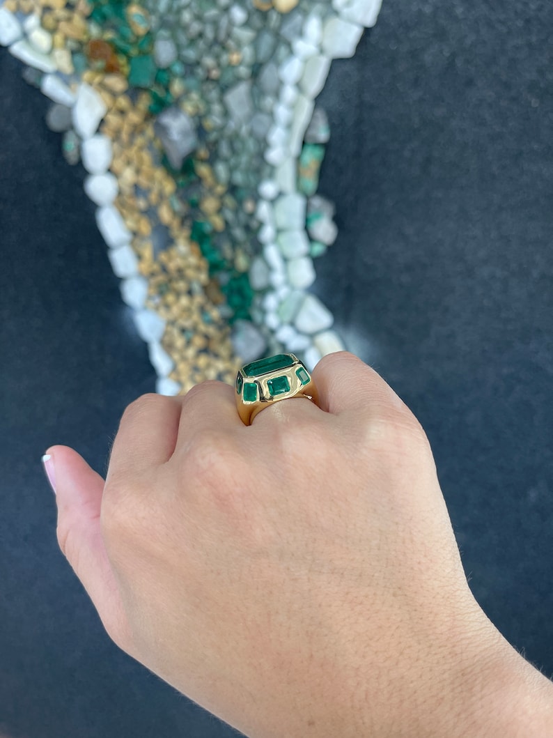 8.98tcw 18K Natural Multi-Emerald Rich Green Statement 9 Stone Chunky Gold Ring - JR Colombian Emeralds