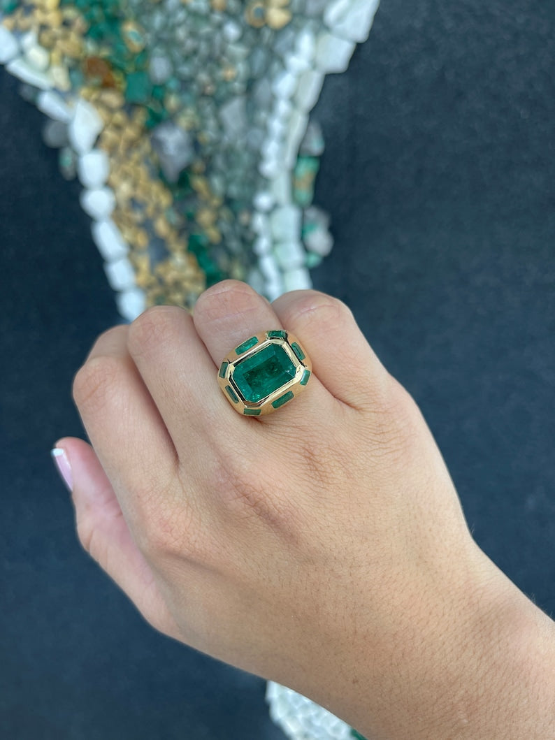 8.98tcw 18K Natural Multi-Emerald Rich Green Statement 9 Stone Chunky Gold Ring