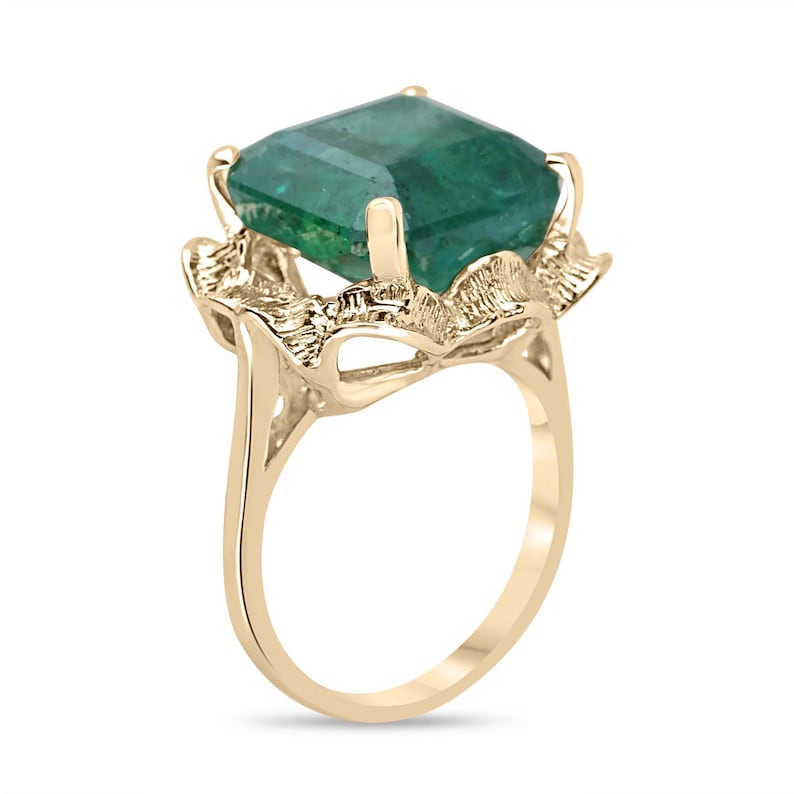 Elegant 14K Gold Solitaire Floral Ring with a Massive Lush Green Emerald Cut Gem