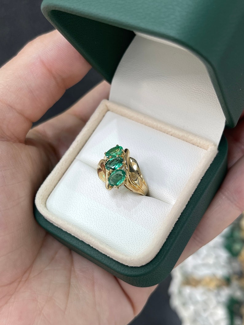 1.68tcw 14K Natural Medium Dark Green Oval Cut Vintage Emerald 3 Stone Gold Statement Ring - JR Colombian Emeralds