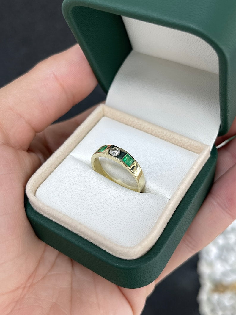 0.60tcw 14K Natural Vivid Green Princess Round Cut Diamond & Emerald 3 Stone Band Ring