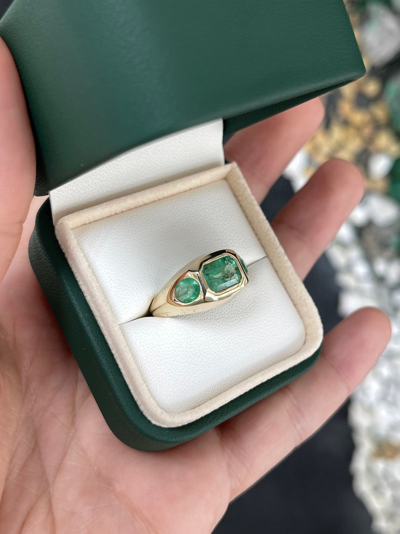 3.11tcw 14K Emerald & Oval Cut 3 Stone East 2 West Medium Green Trilogy Gold Ring - JR Colombian Emeralds