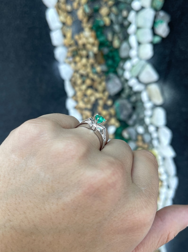 1.25tcw 18K White Gold Round Emerald & Tapered Baguette Diamond Accent 6 Prong Ladies Ring - JR Colombian Emeralds