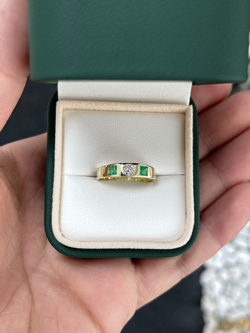 0.60tcw 14K Natural Vivid Green Princess Round Cut Diamond & Emerald 3 Stone Band Ring