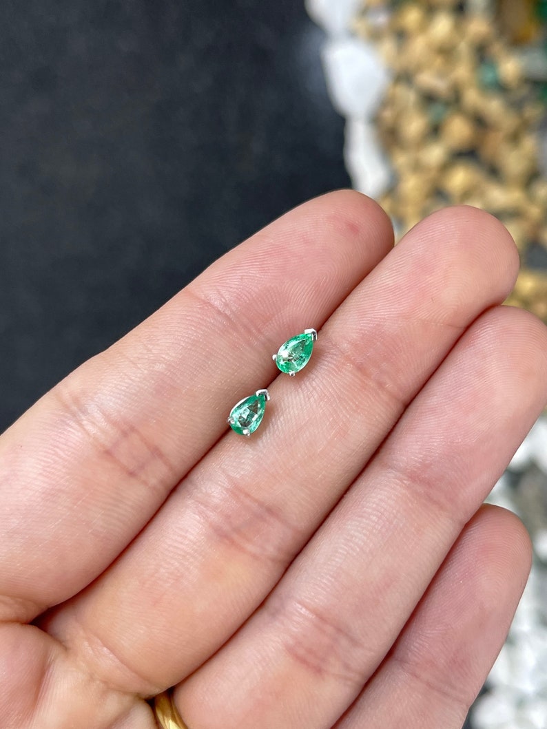 0.70tcw 14K White Gold Light Spring Green Pear Cut Emerald 3 Prong Stud Earrings - JR Colombian Emeralds