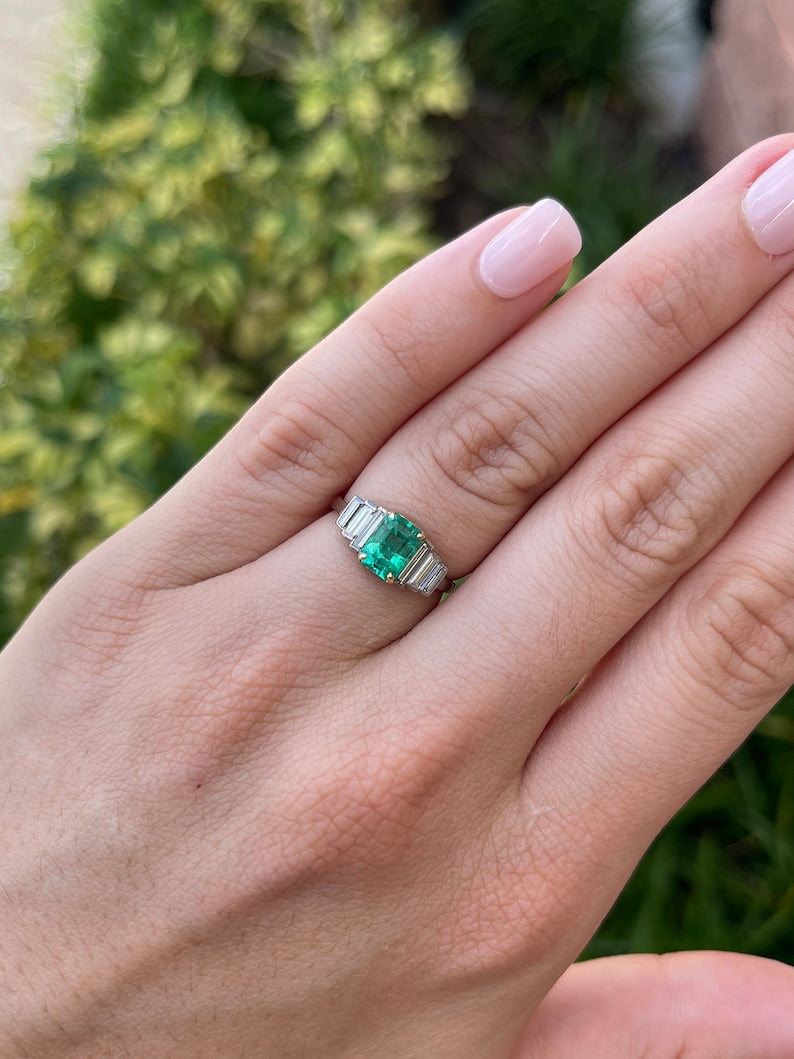 Exquisite 18K Gold Seven-Stone Engagement Ring with 2.03 Carat Total Weight Emerald and Diamonds