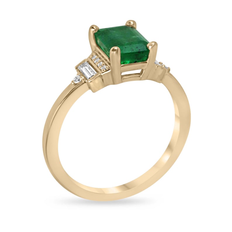 14K Gold Jewelry Featuring a Brilliant Round Cut Diamond Accent and a Lush Rich Green Emerald (1.80tcw)
