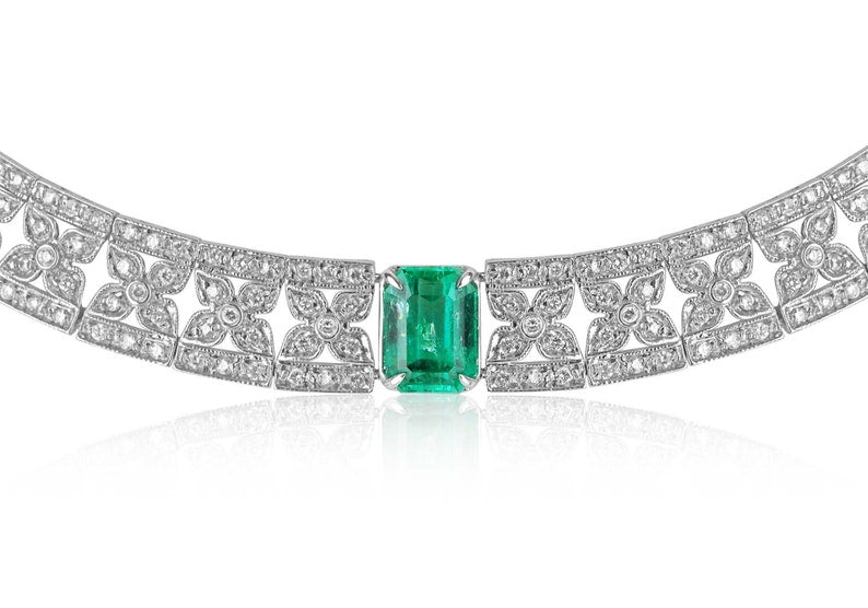 Luxurious 18K Royal Floral Diamond Necklace with Emerald Choker