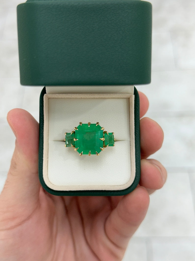 13.73tcw 18K Gold 750 Vivid Medium Green Emerald 3 Stone Trilogy Multi-Prong Ring - JR Colombian Emeralds