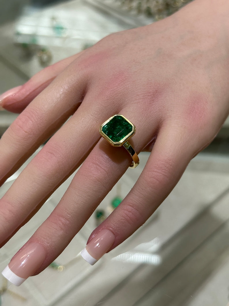 6.08ct 18K 750 Gold Dark Forest Green Large Asscher Cut Emerald Solitaire Engagement Ring