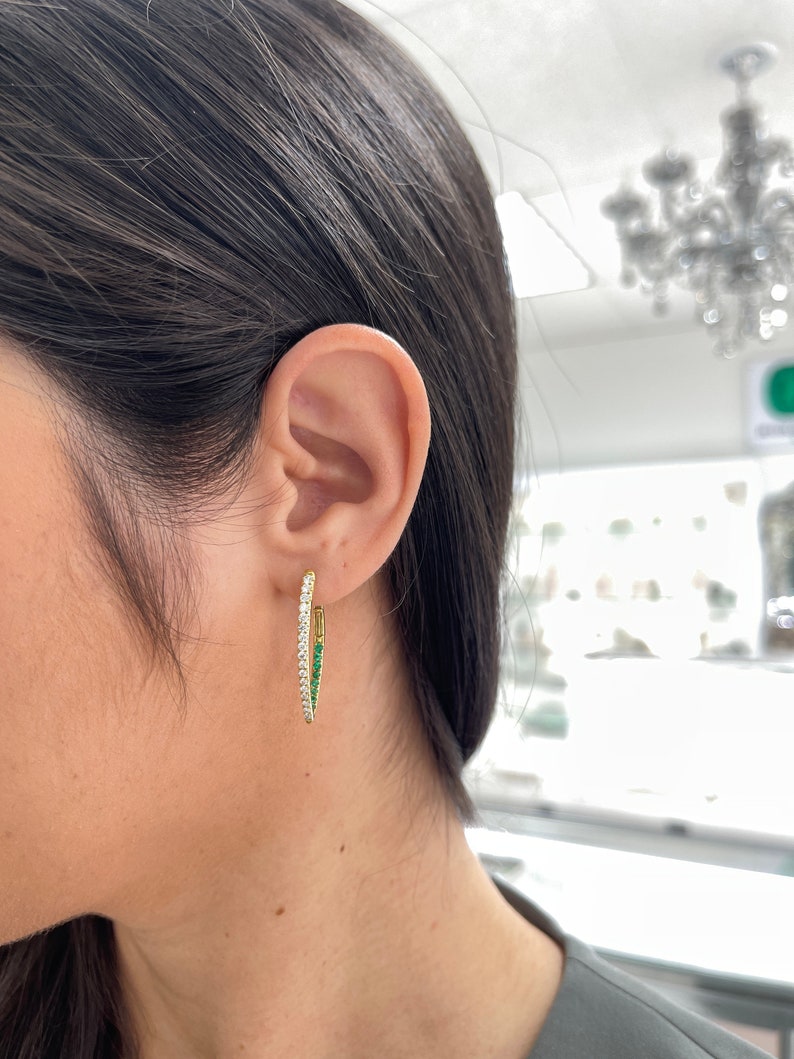 Chic 14K Gold Earrings with Lush Green Gemstones