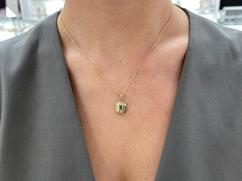 0.40ct 14K Gold Lush Green Natural North to South Emerald Cut Bezel Set Unisex Pendant Necklace - JR Colombian Emeralds