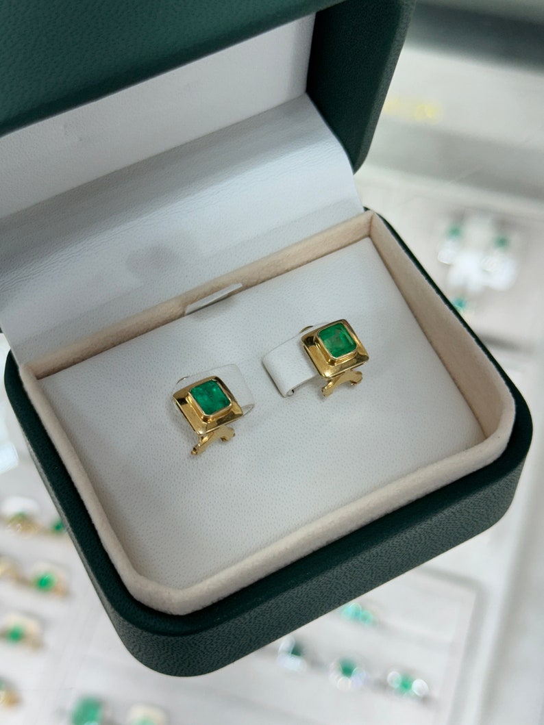 1.85tcw 18K Medium Vivid Green Colombian Emerald Stud Earrings - JR Colombian Emeralds