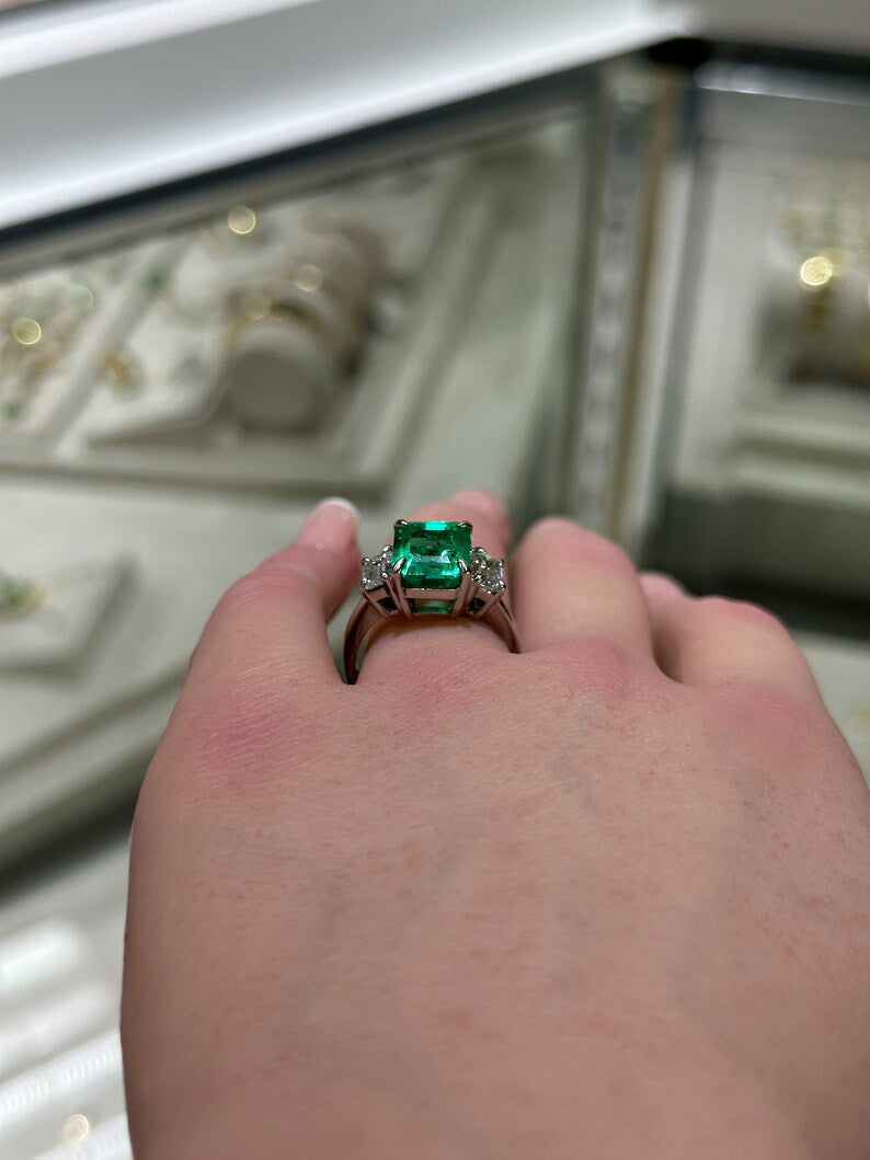 Elegant Emerald & Diamond Ring 5.10tcw, 18K Gold Setting