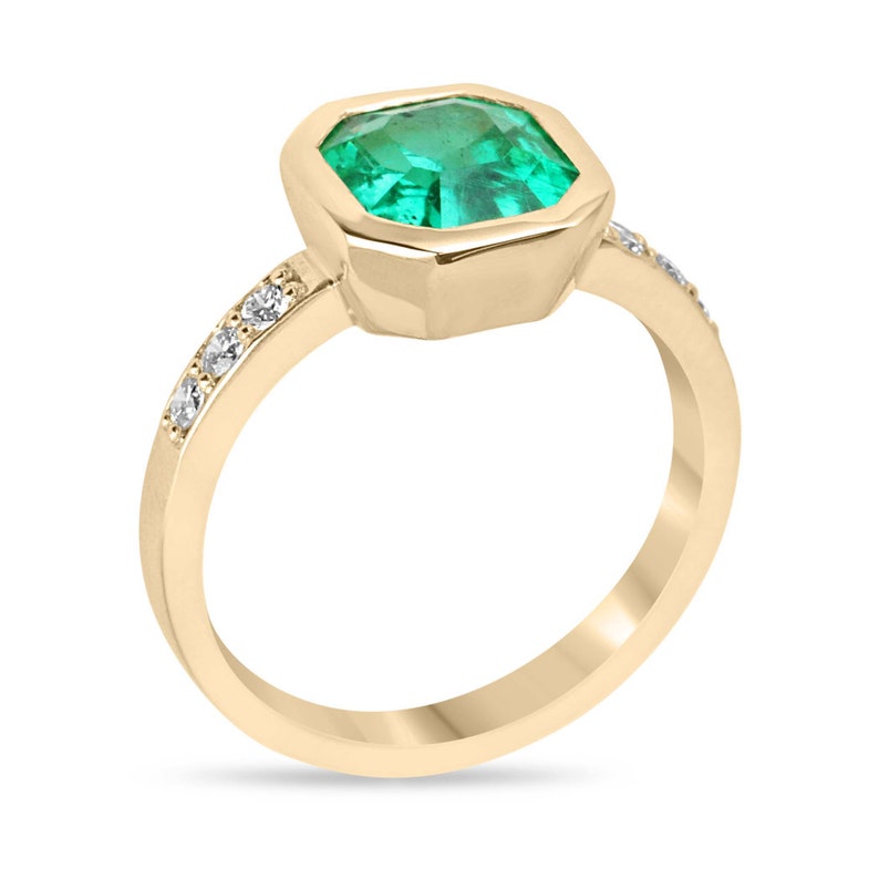 18K Gold Colombian Emerald and Diamond Accent Ring - 2.47tcw in Vivid Green