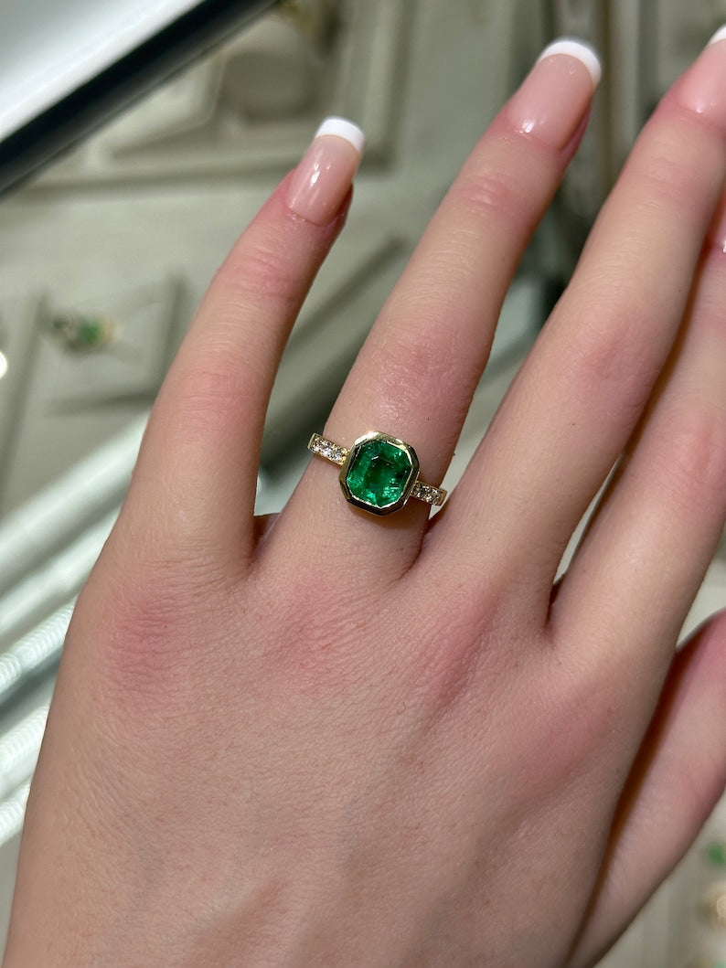 Engagement Ring with Vivid Green Emerald Cut Diamond Accent