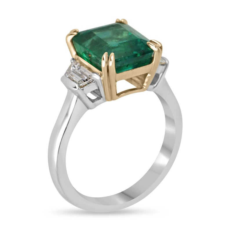 Exquisite 18K Platinum Ring featuring 4.85 Carat Asscher Emerald & Diamond Trio in Lush Green Hue