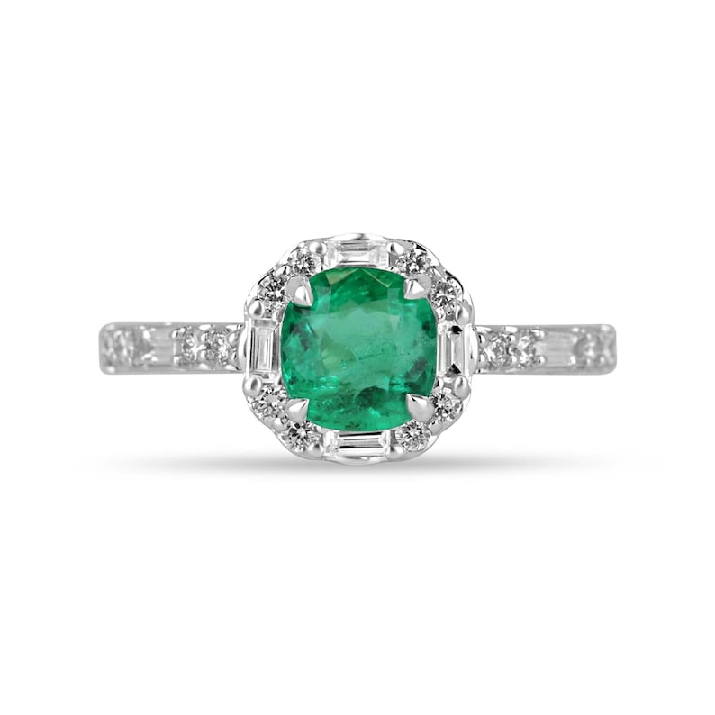 Engagement Ring with 1.55 Total Carat Weight, 14K Gold, and Vibrant Green Emerald