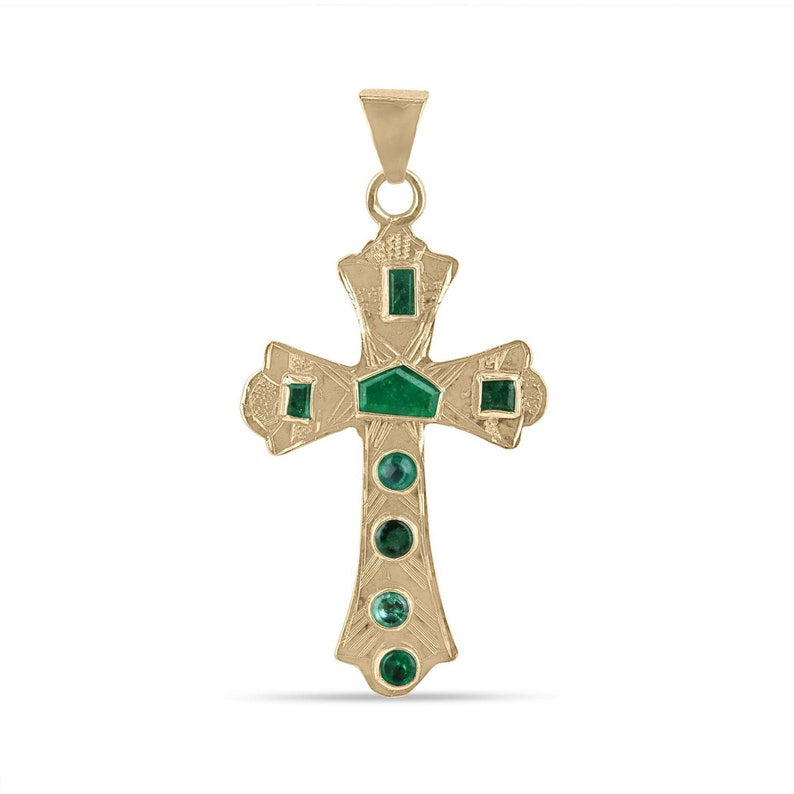 18K Gold Unisex Pendant with Medium Dark Green Pre-Colombian Emeralds, Totaling 1.35 Carats