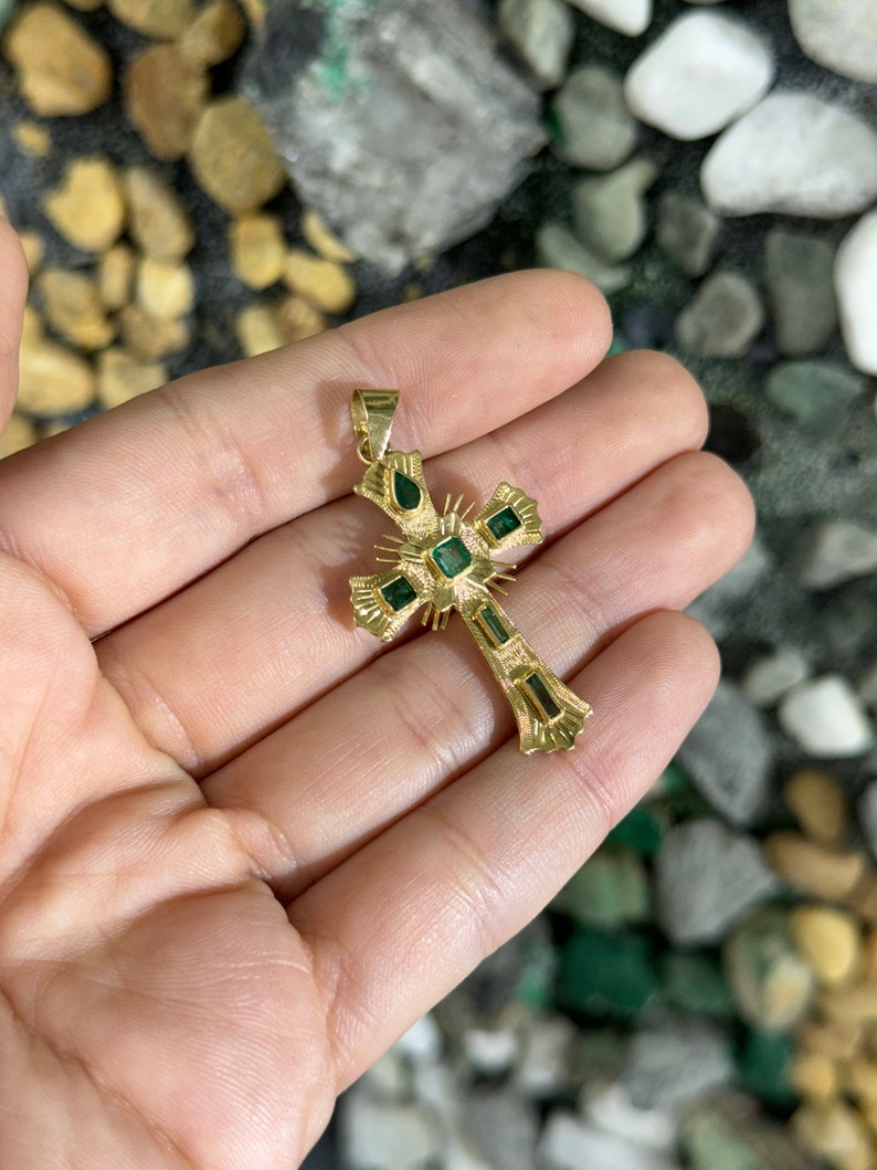 0.90tcw 18K Natural Dark Green Baguette Emerald Cross Crucifix Pendant Necklace - JR Colombian Emeralds