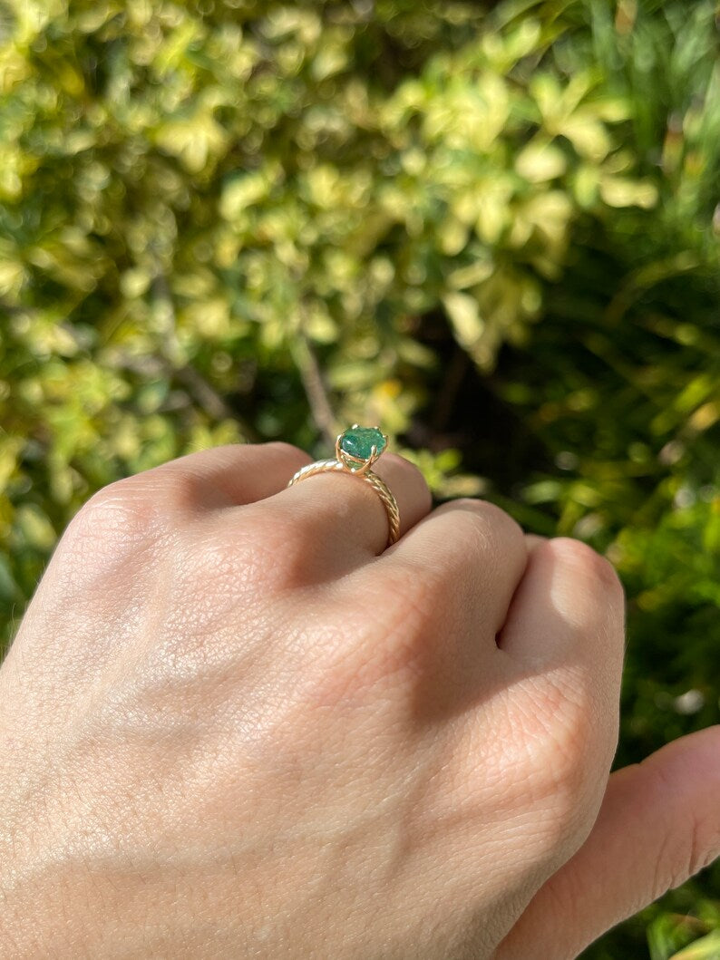 1.95ct 14K Pear Cut Emerald Solitaire Ring – Lush Green Twisted Band 585 Yellow