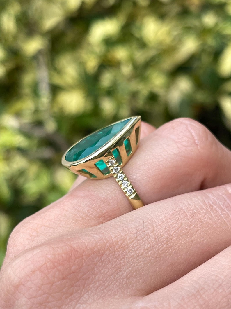 10.30tcw 18K Pear Cut Emerald & Diamond Ring - Natural Rich Green Bezel Set - JR Colombian Emeralds
