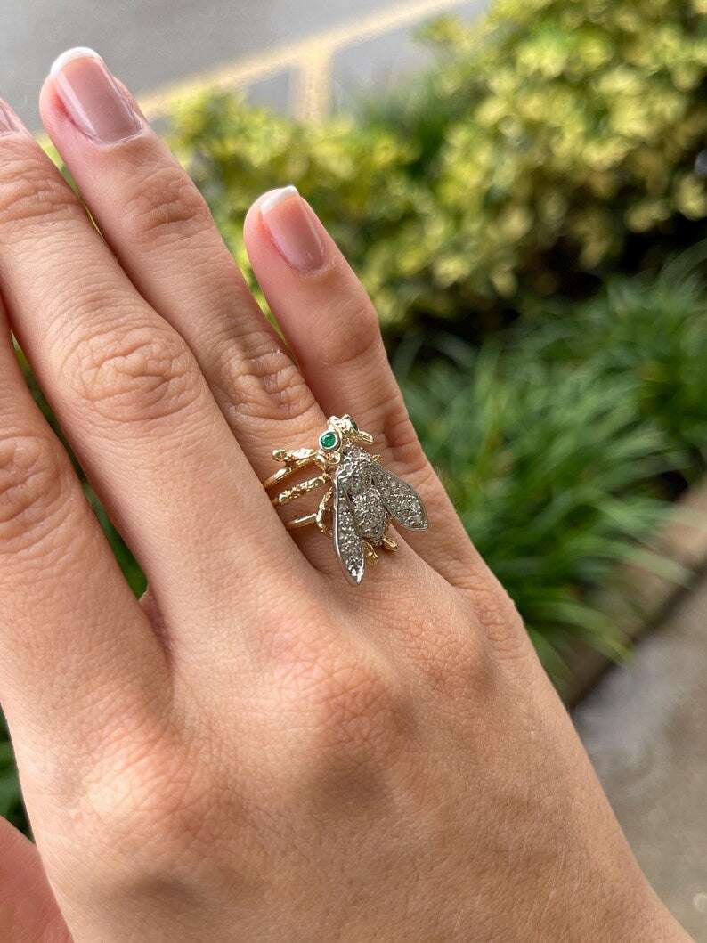 0.06-Carats 14K Two-Toned Gold Bee Ring with Emerald Eyes & Diamond Cluster - Statement Jewelry - JR Colombian Emeralds