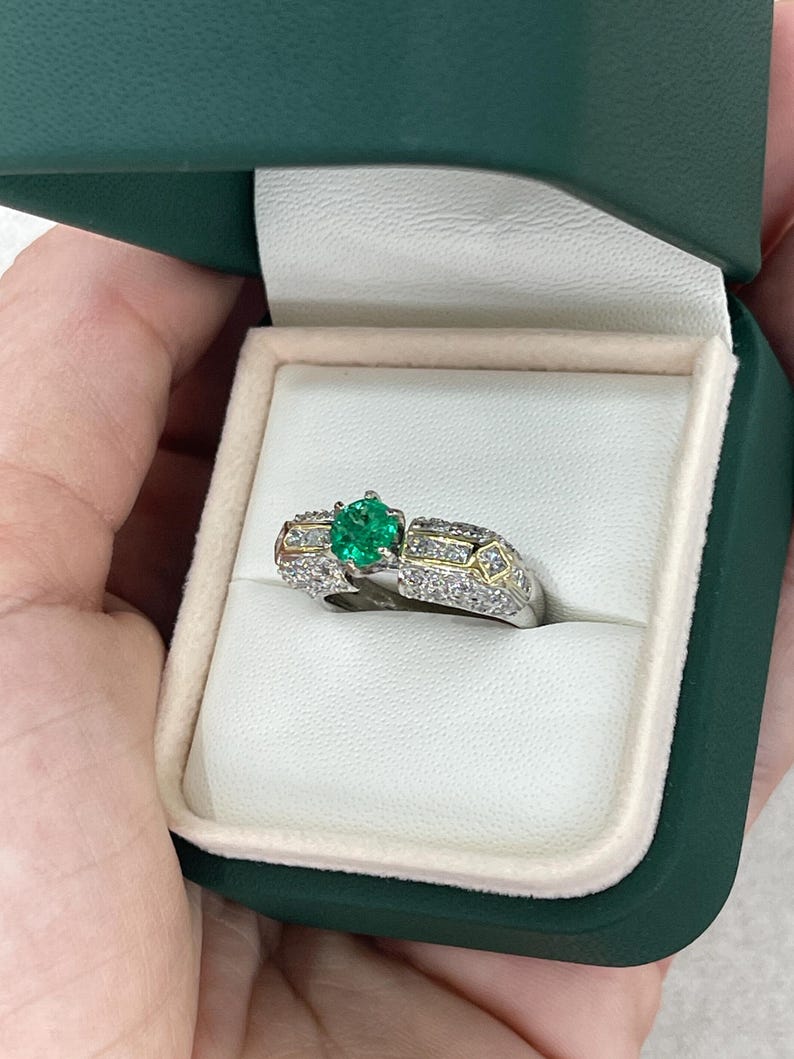 1.85tcw 18K Round Cut Colombian Emerald & Diamond Accent Ring