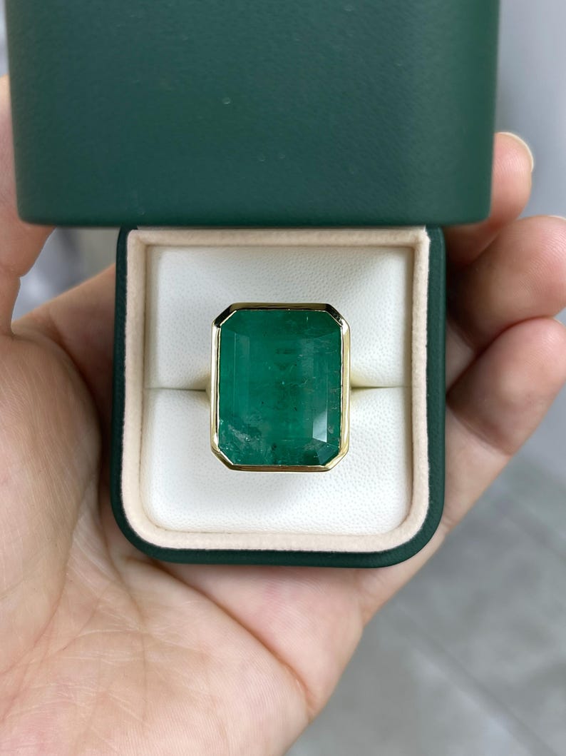 Elegant 18K Gold Bezel Set Dark Green Emerald Ring – 25.25 Carat Solitaire