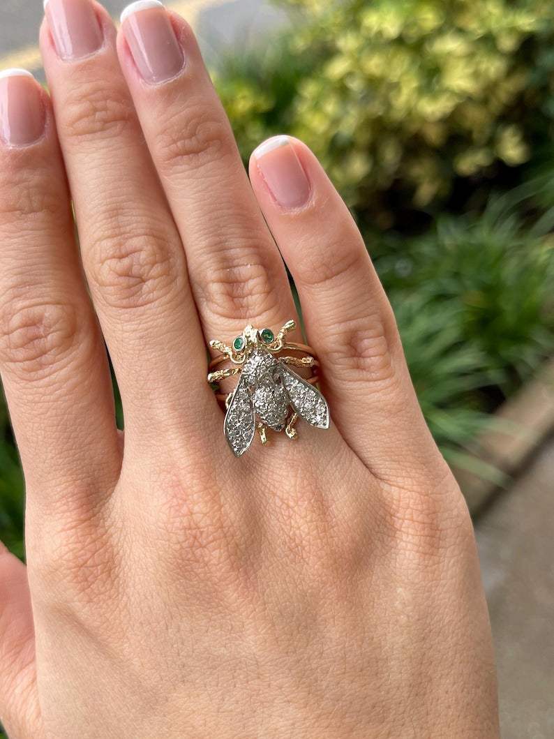 0.06-Carats 14K Two-Toned Gold Bee Ring with Emerald Eyes & Diamond Cluster - Statement Jewelry - JR Colombian Emeralds